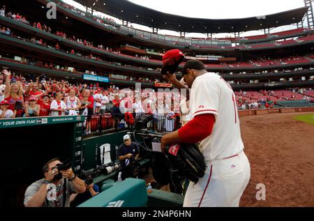 Kansas City Royals starting pitcher Yordano Ventura walks to the dugout  before starting against the San Francisco Giants wearing a Rest in Peace  message for St. Louis Cardinals Oscar Taveras who died