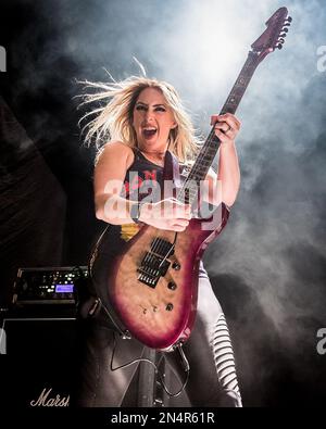 Nikki Stringfield of The Iron Maidens playing live in 2023 Stock Photo