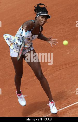 Venus WILLIAMS (USA) vs Belinda BENCIC (Switzerland) Dubai Tennis