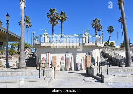 HUNTINGTON BEACH, CALIFORNIA - 7 FEB 2023: Vincent G. Moorhouse Memorial, the former Director of Harbors, Beaches, and Development for Huntington Beac Stock Photo