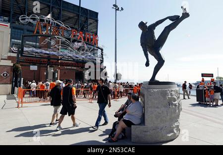 Statue of Juan Marichal Outside at&T Park in San Francisco Editorial Photo  - Image of giants, baseball: 132951066