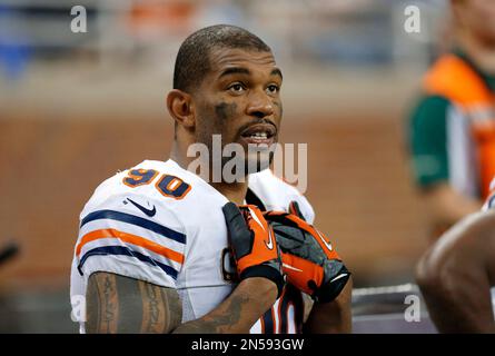 Former Chicago Bear Julius Peppers announces retirement after 17 NFL  seasons