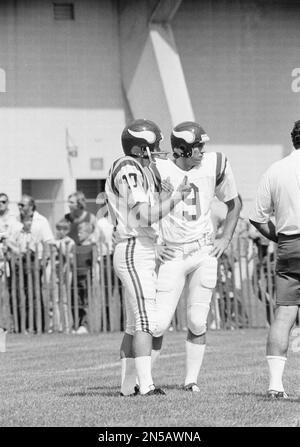 Tommy Kramer, who played in first Vikings game in London, watches