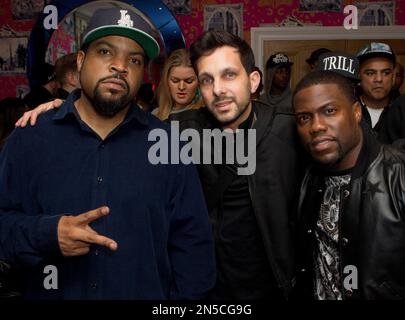 Photo: Ice Cube and Kevin Hart come to St. Louis Rams game