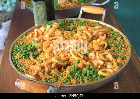 Paella, Paeja, Seafood, Frutos do mar Stock Photo