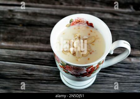 Salep (hot milk drink), Recipe