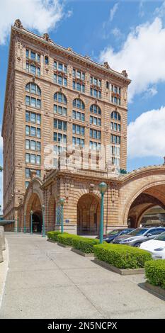 Pittsburgh Downtown: The Pennsylvanian, now apartments, was originally Pennsylvania Railroad’s Union Station. Amtrak still stops here. Stock Photo