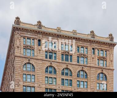 Pittsburgh Downtown: The Pennsylvanian, now apartments, was originally Pennsylvania Railroad’s Union Station. Amtrak still stops here. Stock Photo