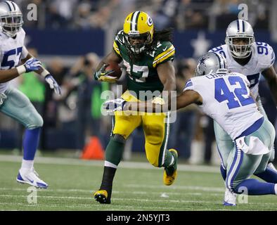 Dallas running back Eddie George escapes the grasp of a Detroit defender  during Cowboys-Lions game Oct. 31 in Irving, TX. The Cowboys defeated the  Lions 31-21. (UPI Photo/Ian Halperin Stock Photo 