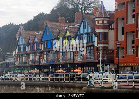 Colourful buildings and cafes on the Esplanade, Penarth, Vale of Glamorgan, South Wales. Taken February 2023. winter. cym Stock Photo