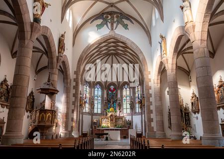 Holy Mary Church (Parrocchia di Maria Assunta - Pfarrkirche Maria Himmelfahrt) In the town of Scena - Schenna, South Tyrol, Südtirol, Trentino Alto Ad Stock Photo