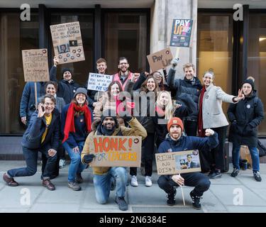 Members of the National Education Union (NEU) representing the teaching profession sets up a picket line in Westminster this morning.   Image shot on Stock Photo