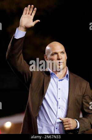 UNM makes exception, will retire Urlacher's number