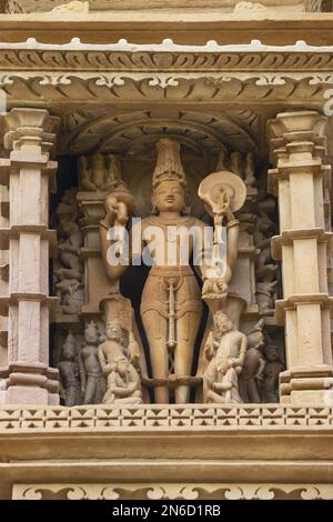 DEVI JAGDAMBA TEMPLE, South wall, Lord Vishnu Sculpture, Western Group, Khajuraho, Madhya Pradesh, India, UNESCO World Heritage Site. Stock Photo