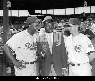 Lew Burdette, pitcher for the Milwaukee Braves baseball team, Sept. 5,  1957. (AP Photo Stock Photo - Alamy