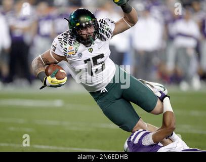 Oregon's Thomas admits to hurting ankle