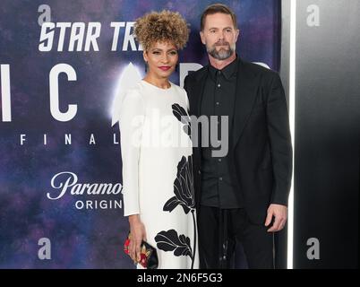 LOS ANGELES - FEB 4: Garret Dillahunt, Michelle Hurd At The 2024 Saturn ...