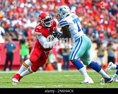 New England Patriots running back Shane Vereen (34) sheds a tackle by  Kansas City Chiefs linebacker Tamba Hali for a four yard touchdown in the  fourth quarter at Gillette Stadium in Foxboro