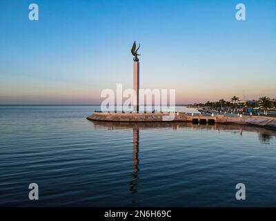 Aerial of the Angel Maya statue, Malecon, Unesco world heritage site the historic fortified town of Campeche, Campeche, Mexico Stock Photo