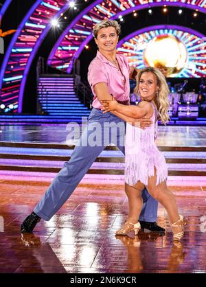 Ellie Simmonds and Nikita Kuzmin seen taking part in the 'Strictly Come Dancing: The Live Tour' launch photocall at the Utilita Arena in Birmingham, U Stock Photo