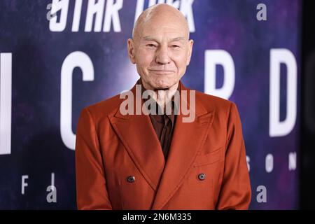 Hollywood, United States. 09th Feb, 2023. HOLLYWOOD, LOS ANGELES, CALIFORNIA, USA - FEBRUARY 09: English actor Sir Patrick Stewart arrives at the Los Angeles Premiere Of Paramount 's Original Series 'Star Trek: Picard' Third And Final Season held at the TCL Chinese Theatre IMAX on February 9, 2023 in Hollywood, Los Angeles, California, United States. (Photo by Xavier Collin/Image Press Agency) Credit: Image Press Agency/Alamy Live News Stock Photo