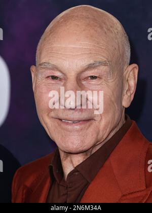 Hollywood, United States. 09th Feb, 2023. HOLLYWOOD, LOS ANGELES, CALIFORNIA, USA - FEBRUARY 09: English actor Sir Patrick Stewart arrives at the Los Angeles Premiere Of Paramount 's Original Series 'Star Trek: Picard' Third And Final Season held at the TCL Chinese Theatre IMAX on February 9, 2023 in Hollywood, Los Angeles, California, United States. (Photo by Xavier Collin/Image Press Agency) Credit: Image Press Agency/Alamy Live News Stock Photo