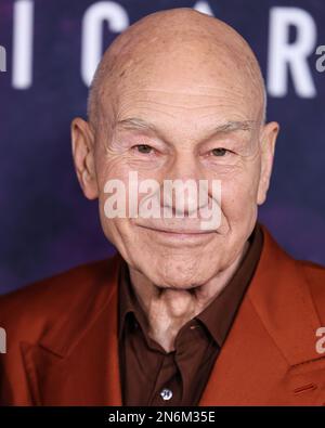 Hollywood, United States. 09th Feb, 2023. HOLLYWOOD, LOS ANGELES, CALIFORNIA, USA - FEBRUARY 09: English actor Sir Patrick Stewart arrives at the Los Angeles Premiere Of Paramount 's Original Series 'Star Trek: Picard' Third And Final Season held at the TCL Chinese Theatre IMAX on February 9, 2023 in Hollywood, Los Angeles, California, United States. (Photo by Xavier Collin/Image Press Agency) Credit: Image Press Agency/Alamy Live News Stock Photo