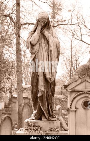 Weeping angel statue on a tomb in Pere Lachaise cemetery, Paris. Shot in  black and white with trees and other tombs nearby Stock Photo - Alamy