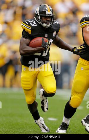 Cincinnati Bengals outside linebacker James Harrison warms up prior to an  NFL football game against the Pittsburgh Steelers, Monday, Sept. 16, 2013,  in Cincinnati. (AP Photo/David Kohl Stock Photo - Alamy