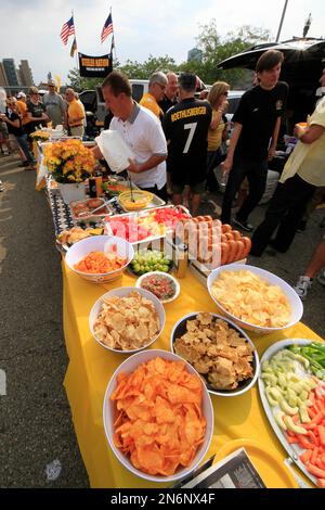 Premium Tailgates Game Day Party: Pittsburgh Steelers vs