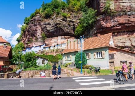 Eschbourg, cave (rock) houses (Maisons des Rochers) in Graufthal in Alsace (Elsass), Bas-Rhin (Unterelsass), France Stock Photo