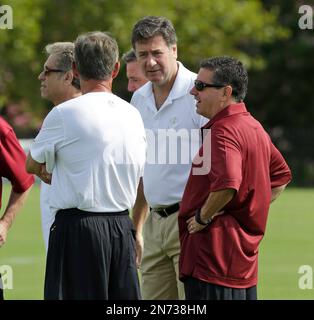 Head coach Allen George of the Washington Redskins in 1973. (AP Photo Stock  Photo - Alamy