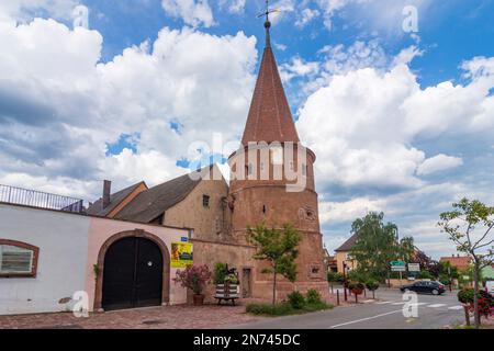 Ammerschwihr (Ammerschweier), Prankster Tower (Tour des fripons) in Alsace (Elsass), Haut-Rhin (Oberelsass), France Stock Photo