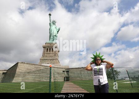 48 Statue Of Liberty Sandy Damage Stock Photos, High-Res Pictures, and  Images - Getty Images