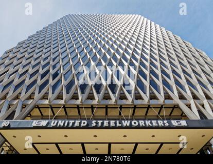 Pittsburgh Downtown: United Steelworkers Building relies on a steel exoskeleton for support – the shiny steel diamond grid isn’t just for looks. Stock Photo