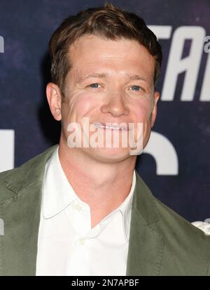 HOLLYWOOD, CALIFORNIA - FEBRUARY 09: Ed Speleers arrives for the Los Angeles premiere of the third and final season of Paramount+'s original series 'S Stock Photo