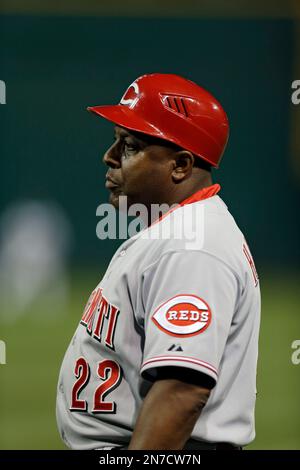 Delino Deshields, Coach, durante entrenamiento de los Rojos de Ccincinnati,  en el Cincinnati Reds Player Development Complex de Goodyear, AZ Stock  Photo - Alamy