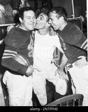 Sid Luckman (1916-1998), American football quarterback for the Chicago Bears  from 1939 to 1950 Stock Photo - Alamy