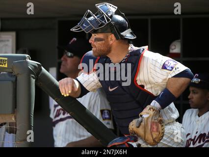 Minneapolis, Minnesota, USA. 2nd June 2013. Minnesota Twins catcher Ryan  Doumit (9) fields the ball during the Major League Baseball game between  the Minnesota Twins and the Seattle Mariners at Target Field