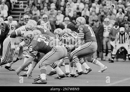 NFC Playoffs, San Francisco 49ers QB John Brodie in action, making