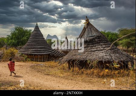 Traditionally built huts of the Laarim tribe, Boya hills, Eastern Equatoria, South Sudan Stock Photo