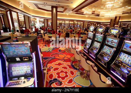 Solaire hotel, casino, and shopping complex) in Manila, Philippines Stock  Photo - Alamy