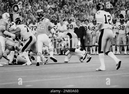 In this Dec. 2, 1979, photo, Houston Oilers coach Bum Phillips stands on  the sideline during an NFL football game against the Cleveland Browns in  Cleveland. Phillips, the folksy Texas football icon