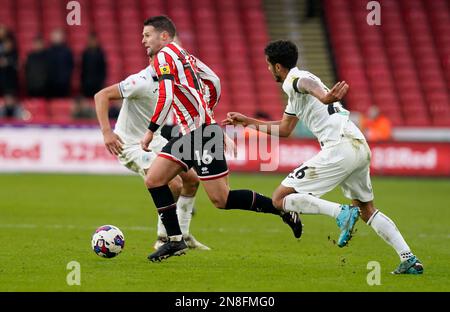 Sheffield, England, 11th February 2023.  Oliver Norwood of Sheffield Utd during the Sky Bet Championship match at Bramall Lane, Sheffield. Picture credit should read: Andrew Yates / Sportimage Credit: Sportimage/Alamy Live News Stock Photo