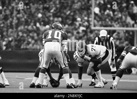 Super Bowl IX – Pittsburgh Steelers vs Minnesota Vikings – January 12, 1975