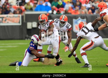 Cleveland Browns running back Trent Richardson (33) is taken down