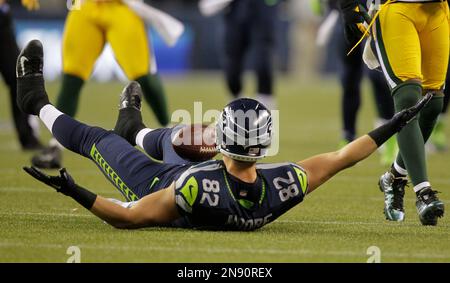 Seahawks release tight end Evan Moore - NBC Sports