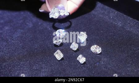 Diamond shop clayton online