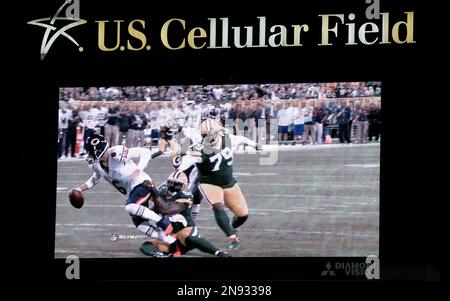 Chicago Bears vs. Green Bay Packers. Fans support on NFL Game. Silhouette  of supporters, big screen with two rivals in background Stock Photo - Alamy