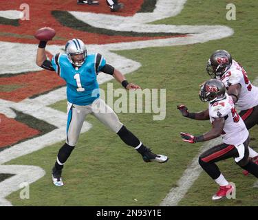 Tampa Bay Buccaneers linebacker Lavonte David (54) defends during an NFL  football game against the New Orleans Saints, Sunday, Sept. 18, 2022, in  New Orleans. (AP Photo/Jonathan Bachman Stock Photo - Alamy